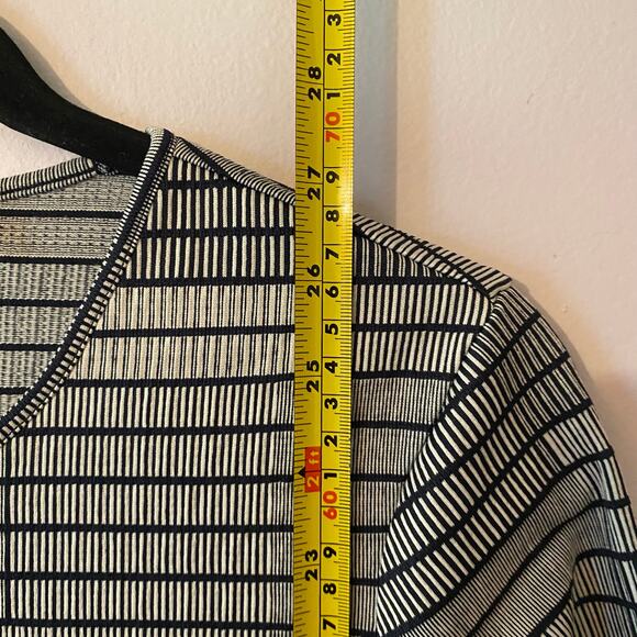 Chico's Navy White Striped Elbow Length Sleeve Top Women's size 1 / Medium / 8 - Picture 8 of 9